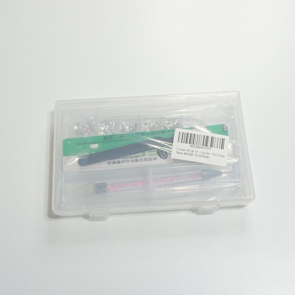 2/$10 - NWT Rhinestone Nail Kit